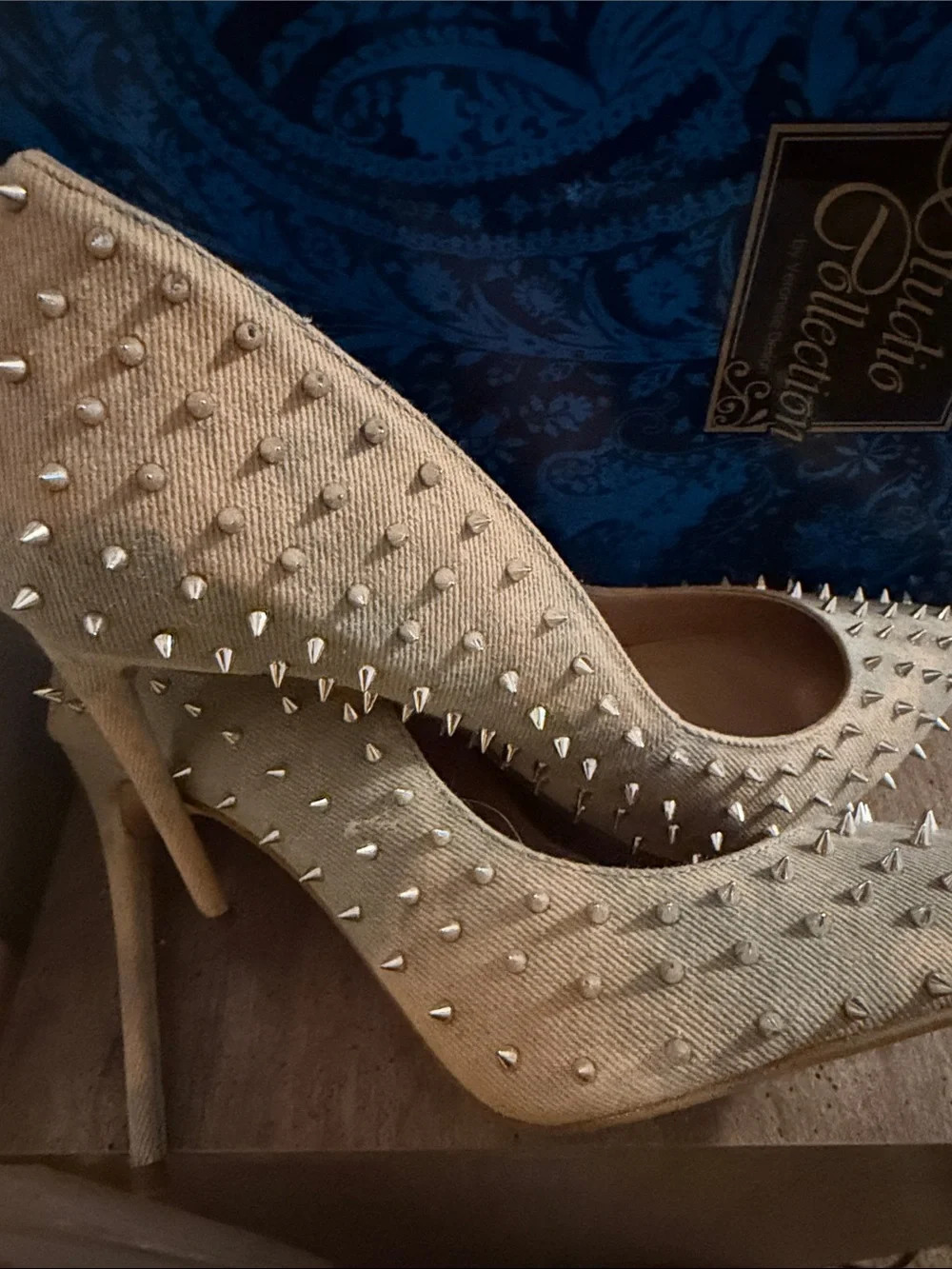Steve Madden Beige Spike-Studded Pointed Flats